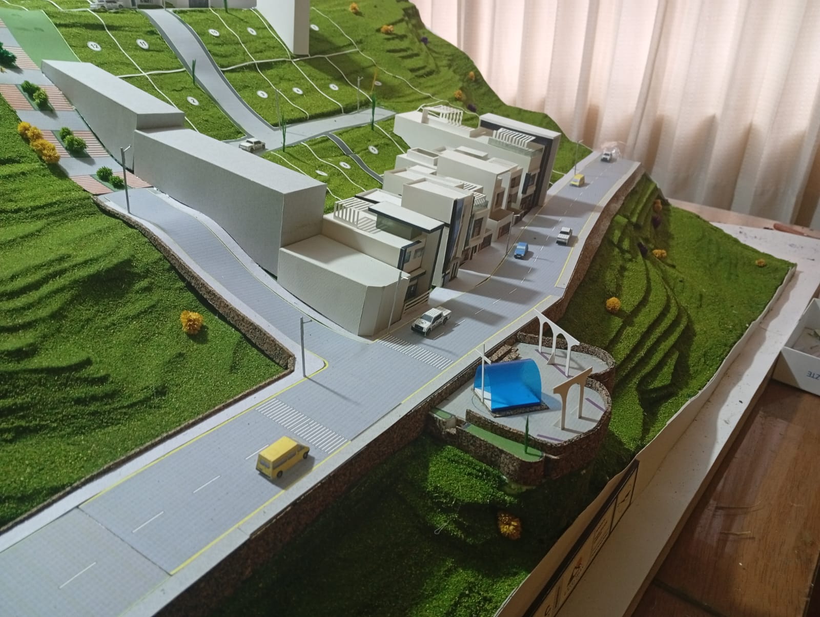 Maqueta Profesional 30